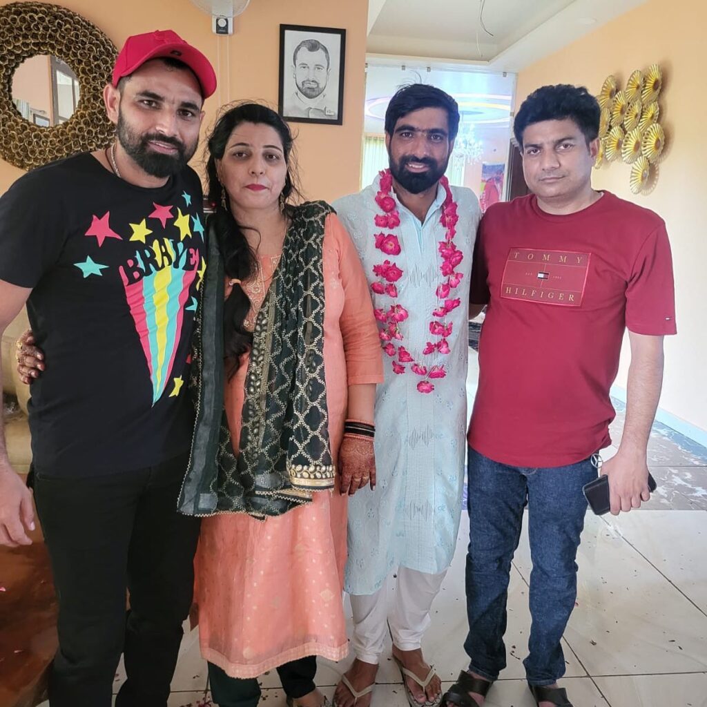 mohammad shami with brother and sister
