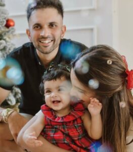 Keshav Maharaj with child 